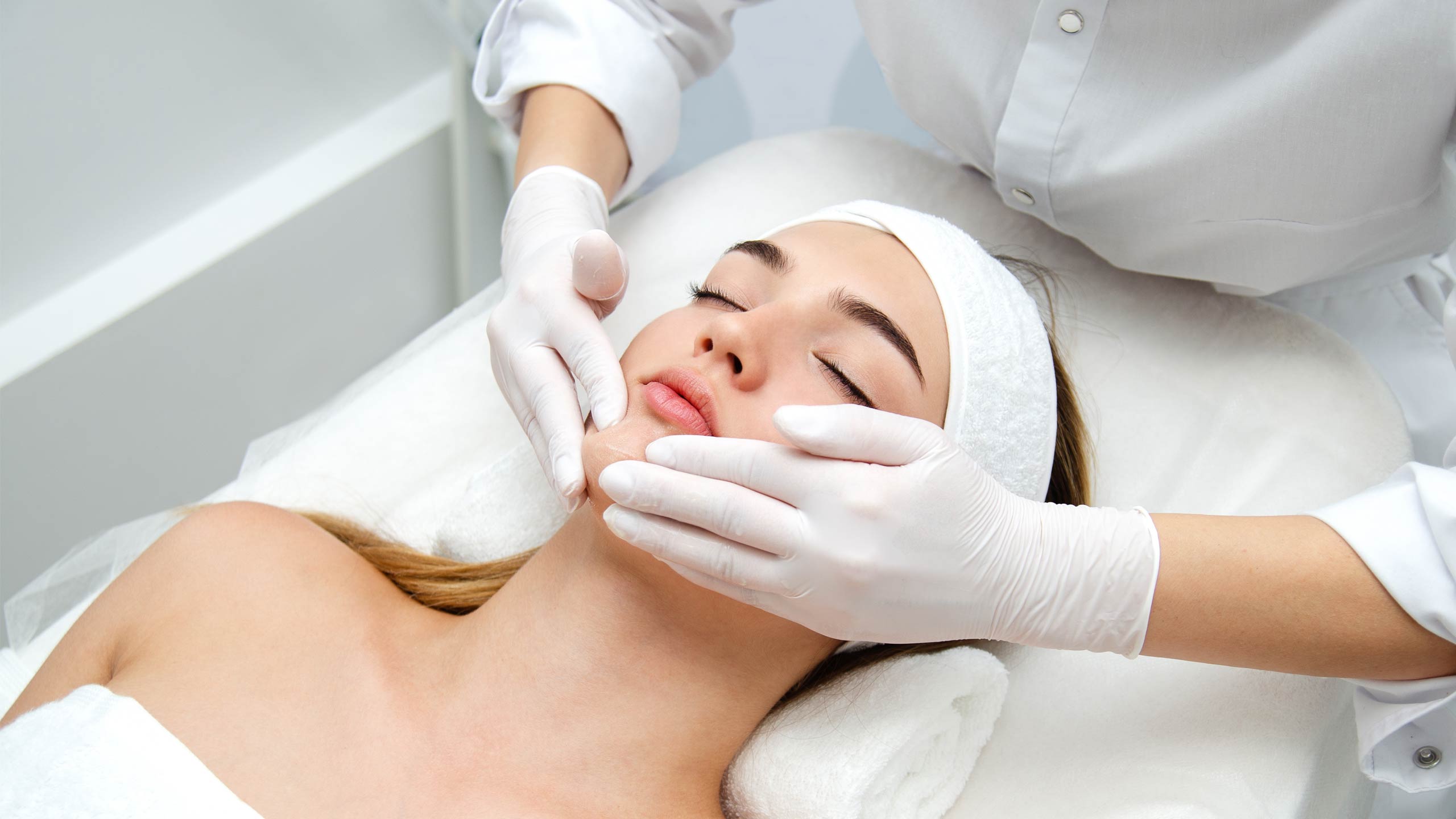 Botox vs. Fillers: Choose the Best for Facial Rejuvenation!